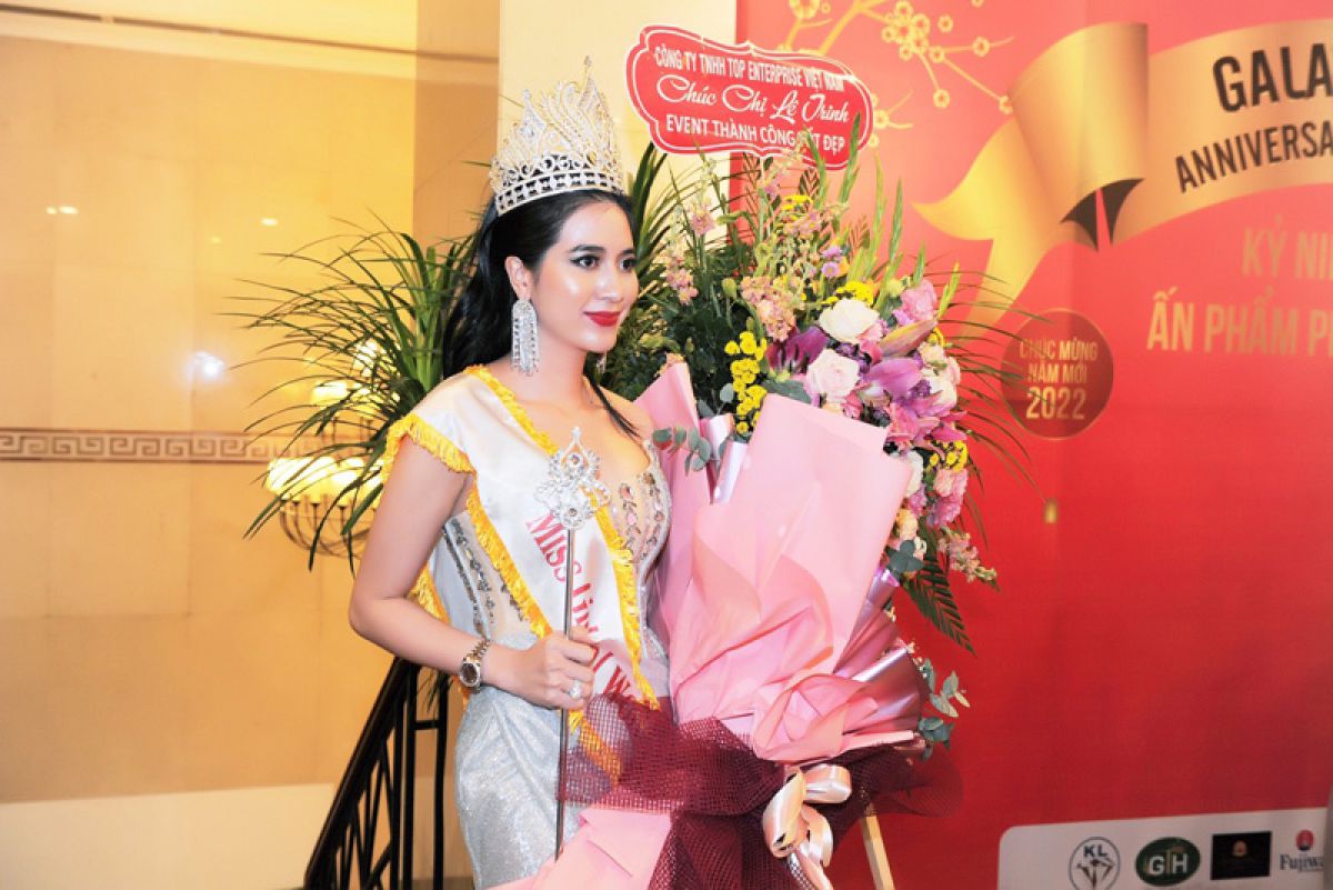 Doanh nhân Hương Lee đăng quang Miss Global Woman 2021