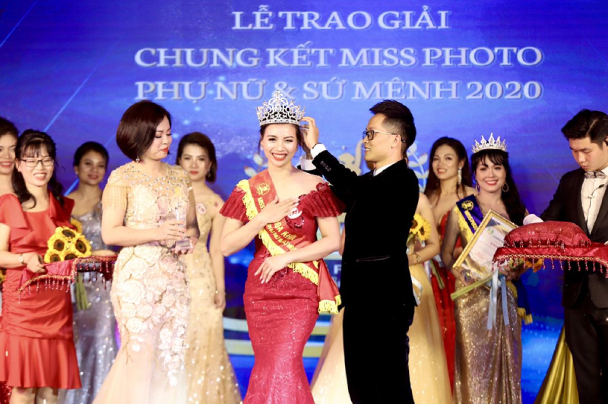 Người đẹp Hà Chi - từ một Quản lý kinh doanh đến ngôi vị Miss Photo 2020