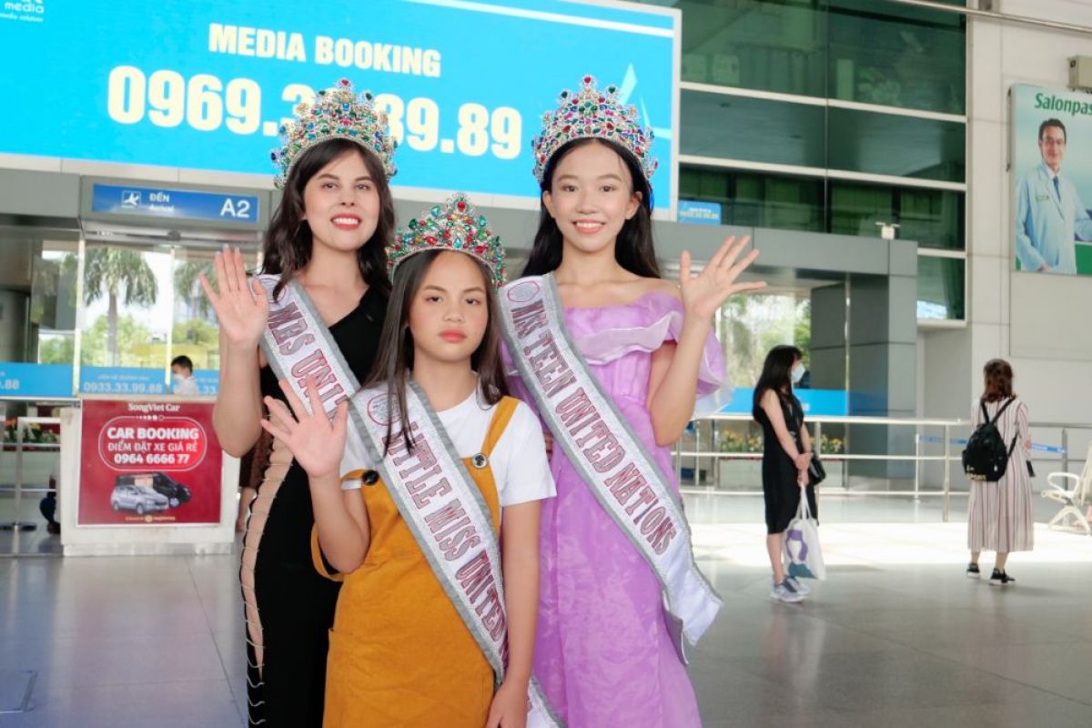 Hoa hậu Nguyễn Như Quỳnh, Phương Nga và Phùng Hiểu Anh rạng rỡ ngày về nước sau đăng quang
