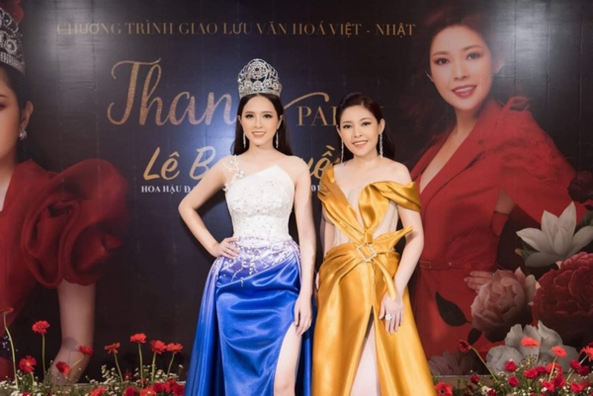 Diễn viên Kim Thanh Thảo đọ sắc với Hoa hậu Lê Bảo Tuyền và Hoàng Hạnh tại sự kiện
