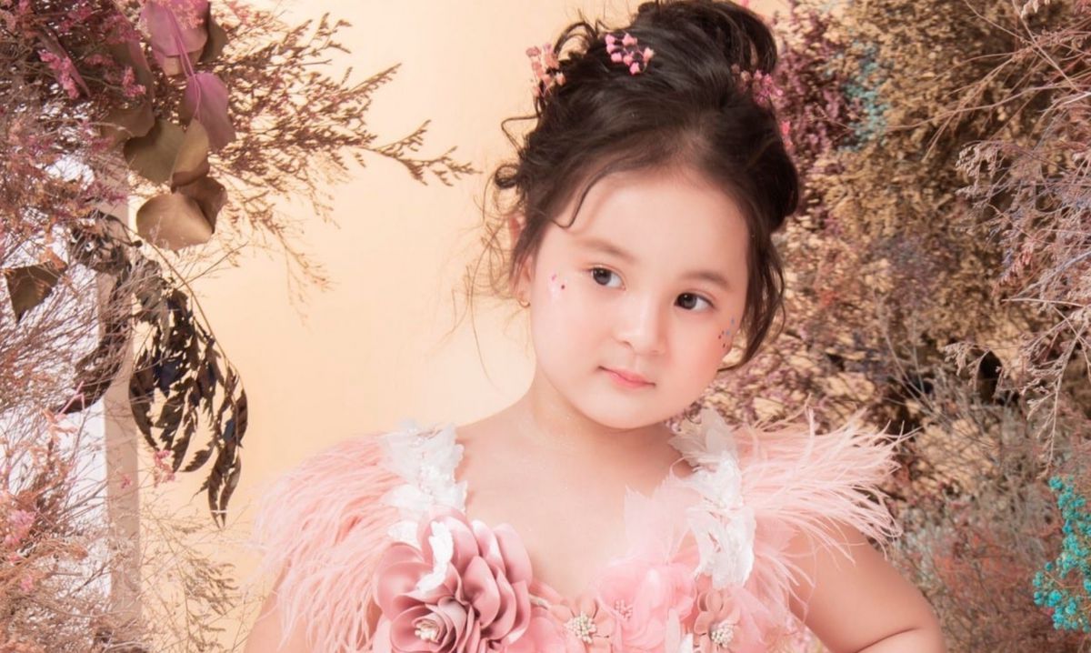 Model kid Mia – làn gió mới trong làng người mẫu