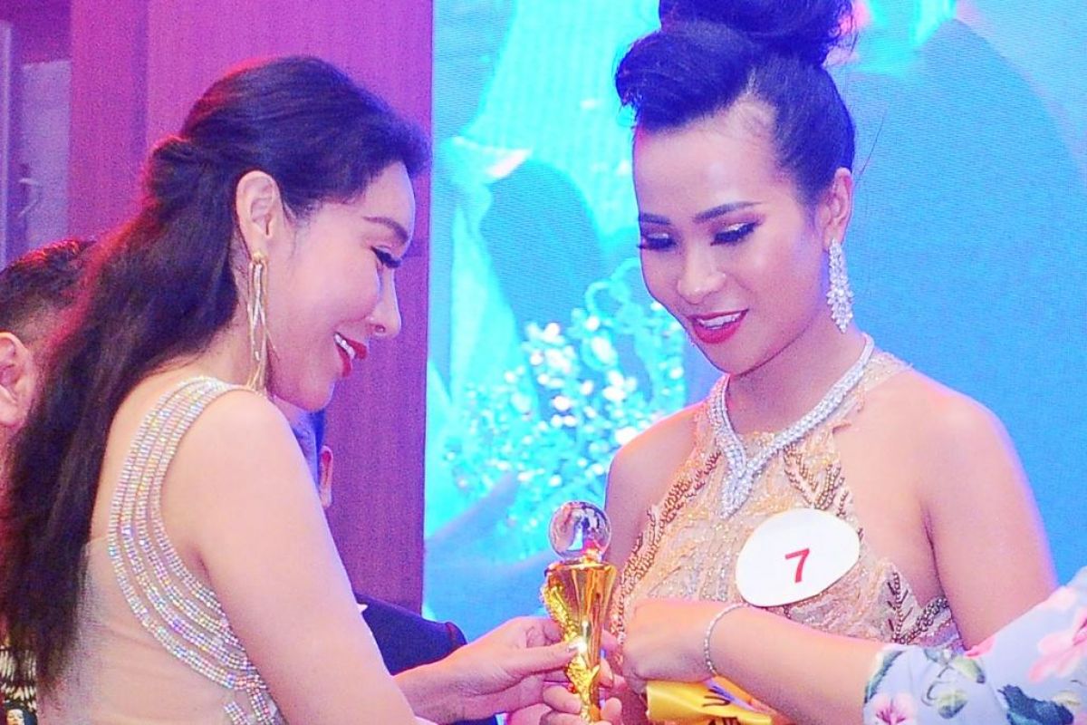 Hoa khôi Phạm Trần Hoa Quyên trở thành Hoa hậu Quốc tế Toàn cầu 2019 tại Malaysia