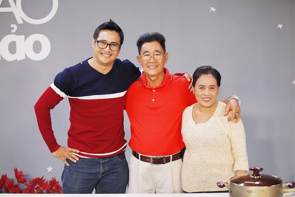 Bố mẹ diễn viên Ngọc Tưởng kể chuyện nên duyên nhờ món ăn độc đáo của Việt Nam