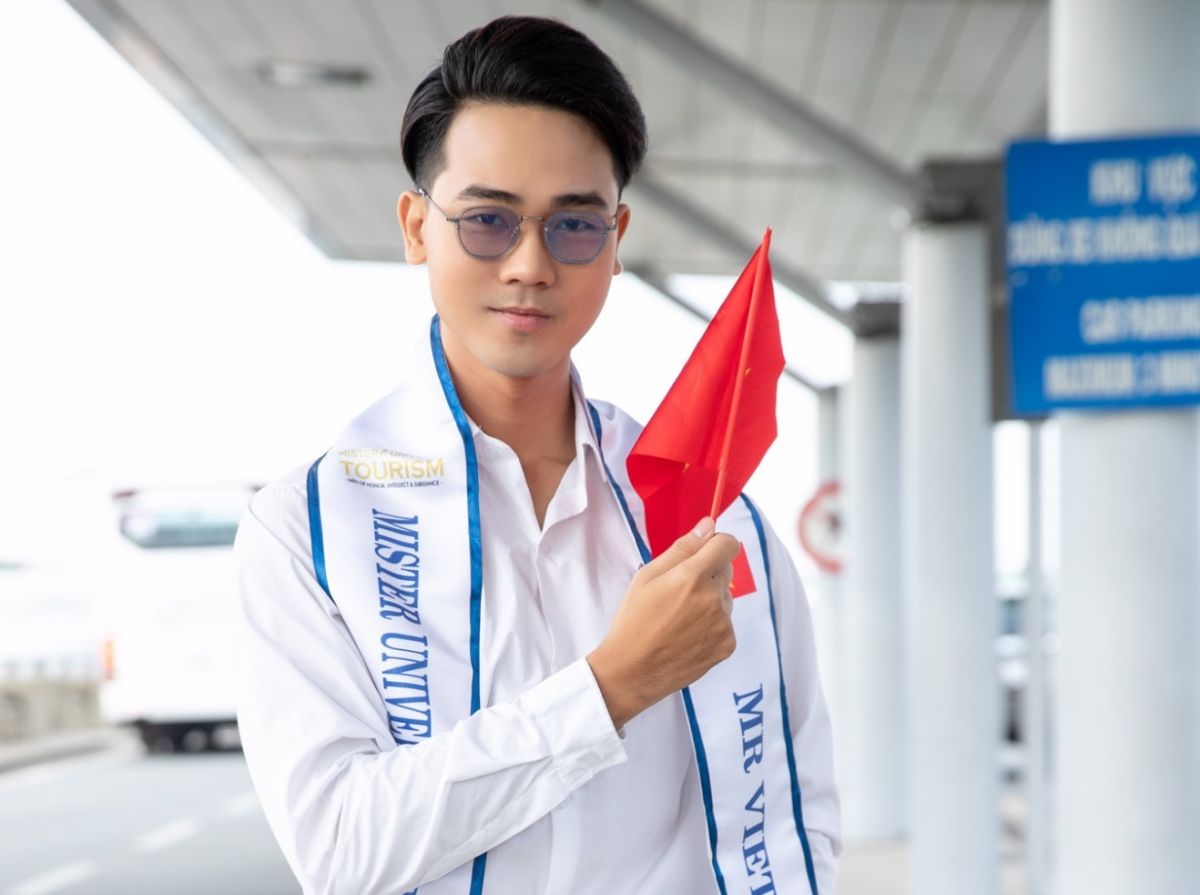 Nguyễn Luân lặng lẽ sang Philippines dự thi 'Mister Universe Tourism 2019'