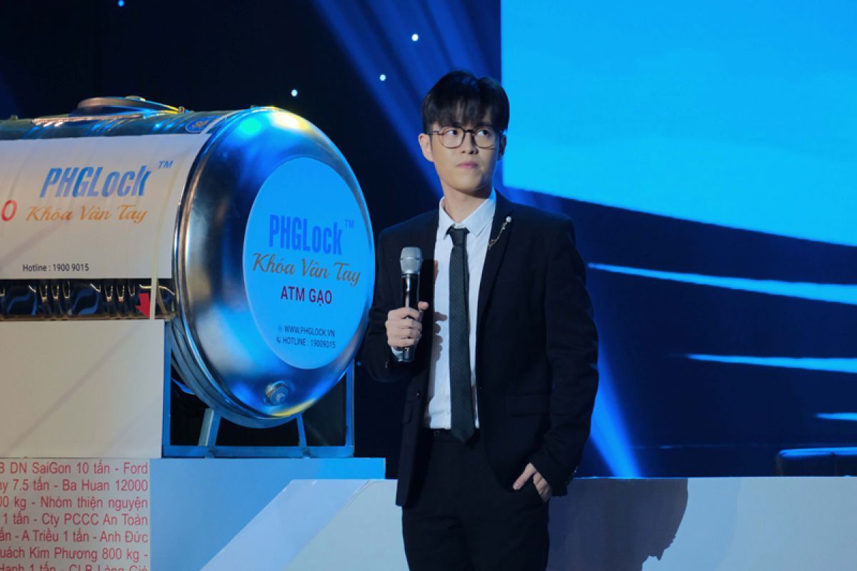 Anh Khang mời chủ nhân ‘ATM gạo’ đến với Én Vàng Nghệ Sĩ 2020