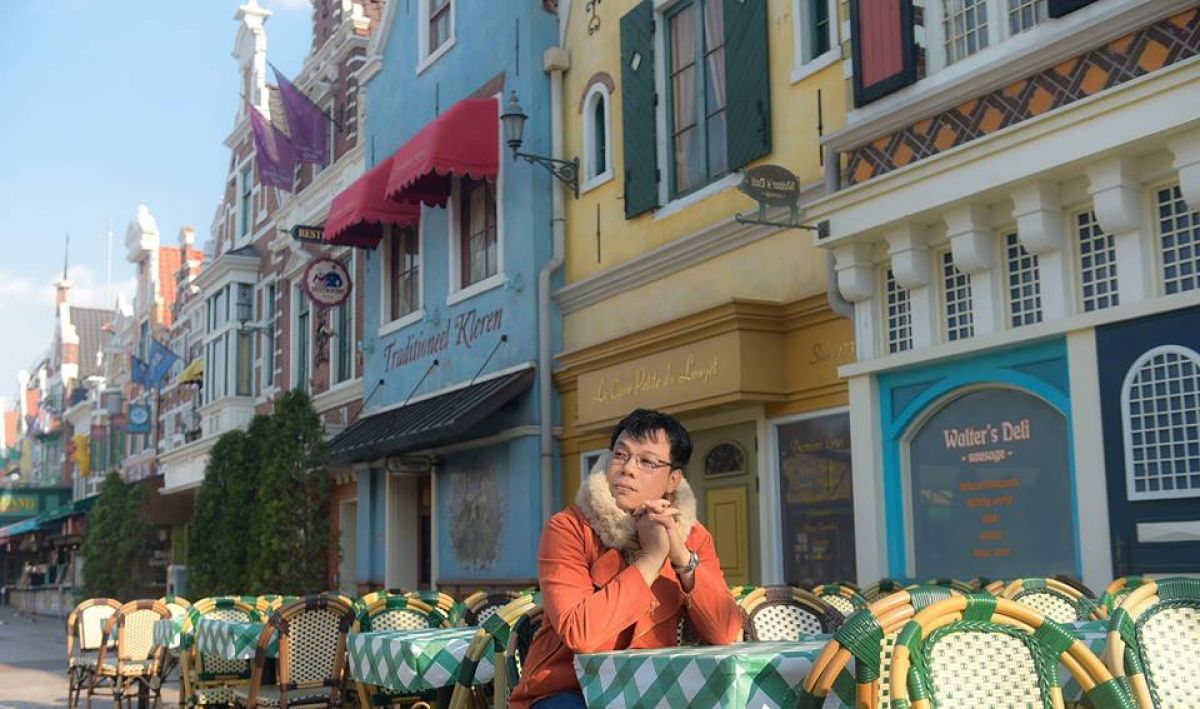 Ca sĩ Vỹ Khang sang tận Hàn Quốc để 'tránh nóng'