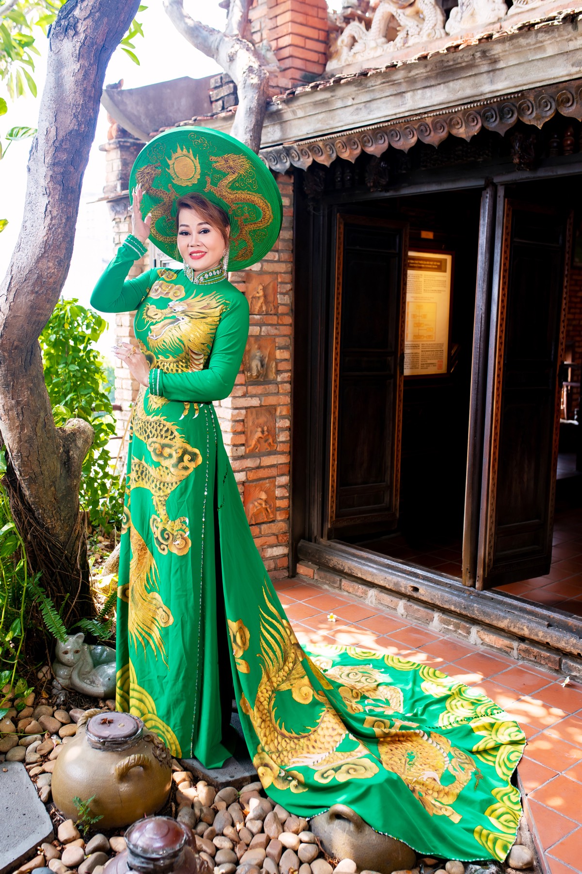 591.hoa-hau-ao-dai-quy-ba-2024-hoang-kim3