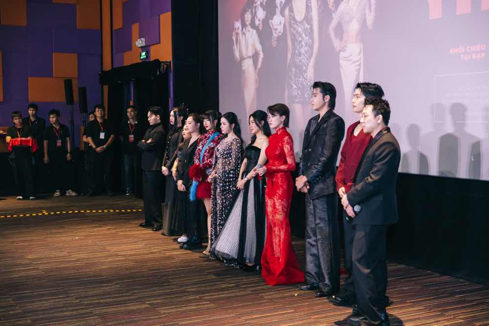 1z.962.phim-tet-tho-oi-tran-thanh-truyen-thong-spotlight-vietnam-11