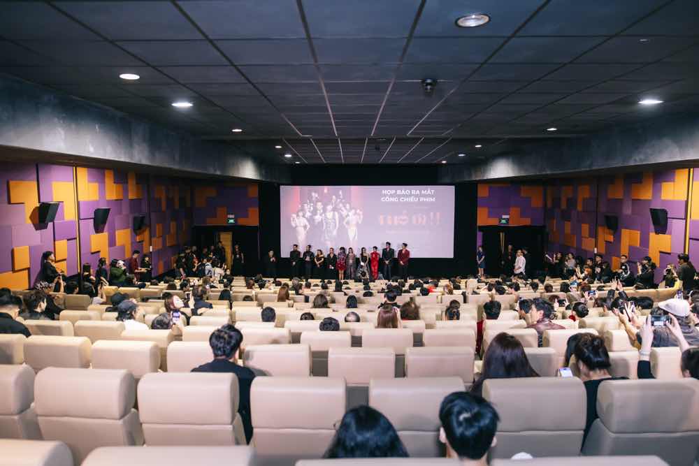 1z.962.phim-tet-tho-oi-tran-thanh-truyen-thong-spotlight-vietnam-2