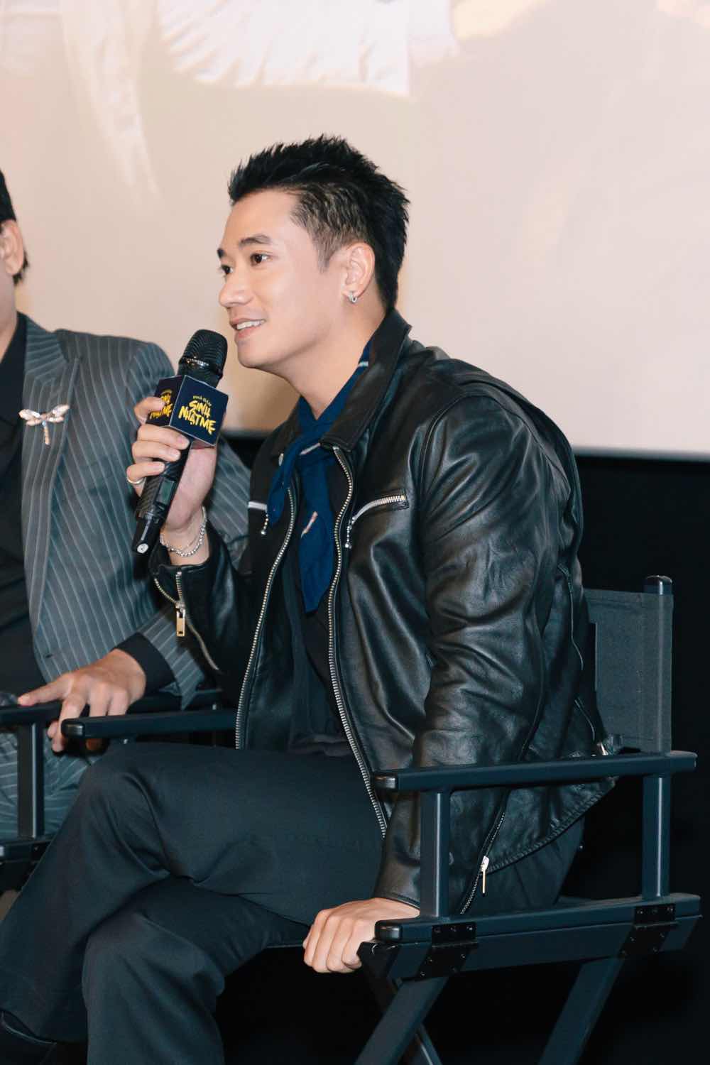 1A.290.pha-dam-sinh-nhat-me-premiere-truyen-thong-spotlight-vietnam00072