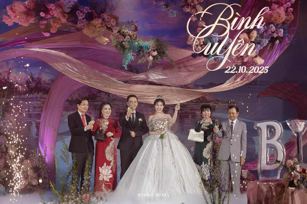 1a.255.dam-cuoi-a-hau-nguyen-hoang-phuong-uyen