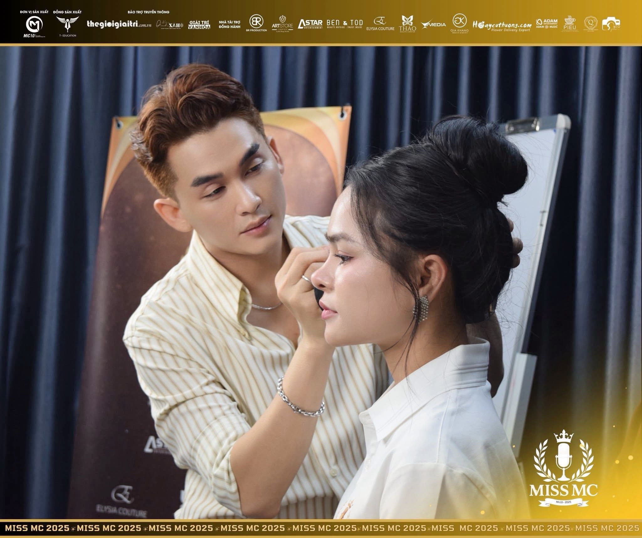 1a.310.MUA-make-up-artist-Gia-Khang-academy-truyen-thong-spotlight-vietnam-00011