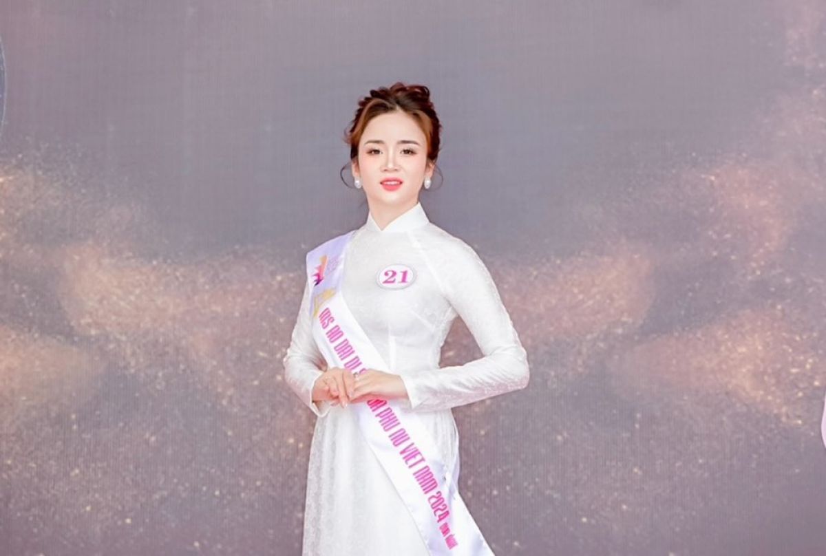 Nghệ sĩ đàn tranh Bích Ngọc đăng quang Á hậu Miss Di sản áo dài phụ nữ Việt Nam qua ảnh 2024