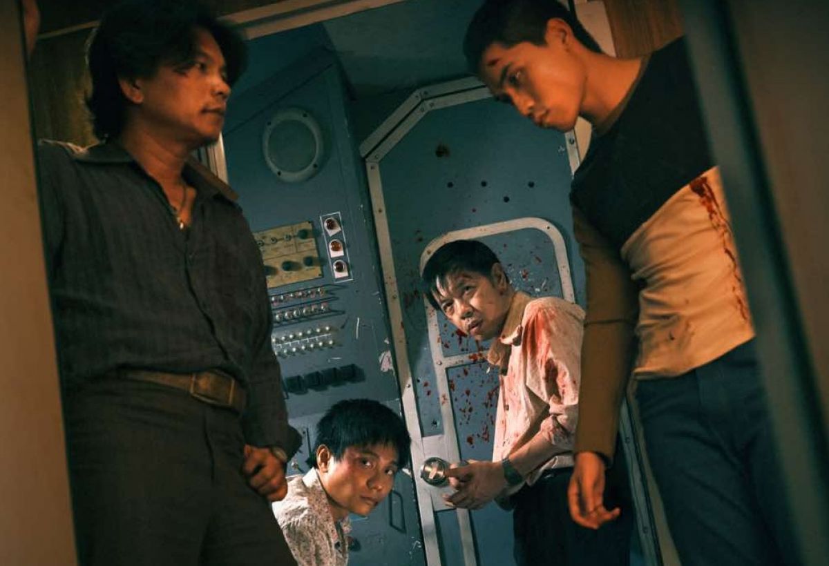 THÁI HÒA, BẢO ĐỊNH, RAY NGUYỄN VÀ VÕ ĐIỀN GIA HUY LÀM NÁO LOẠN CHUYẾN BAY CỦA  “TỬ CHIẾN TRÊN KHÔNG”