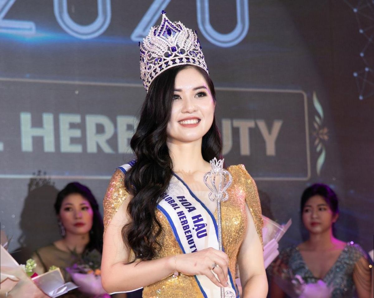 Ngọc Trinh tổ chức cuộc thi sắc đẹp Miss GHB 2020
