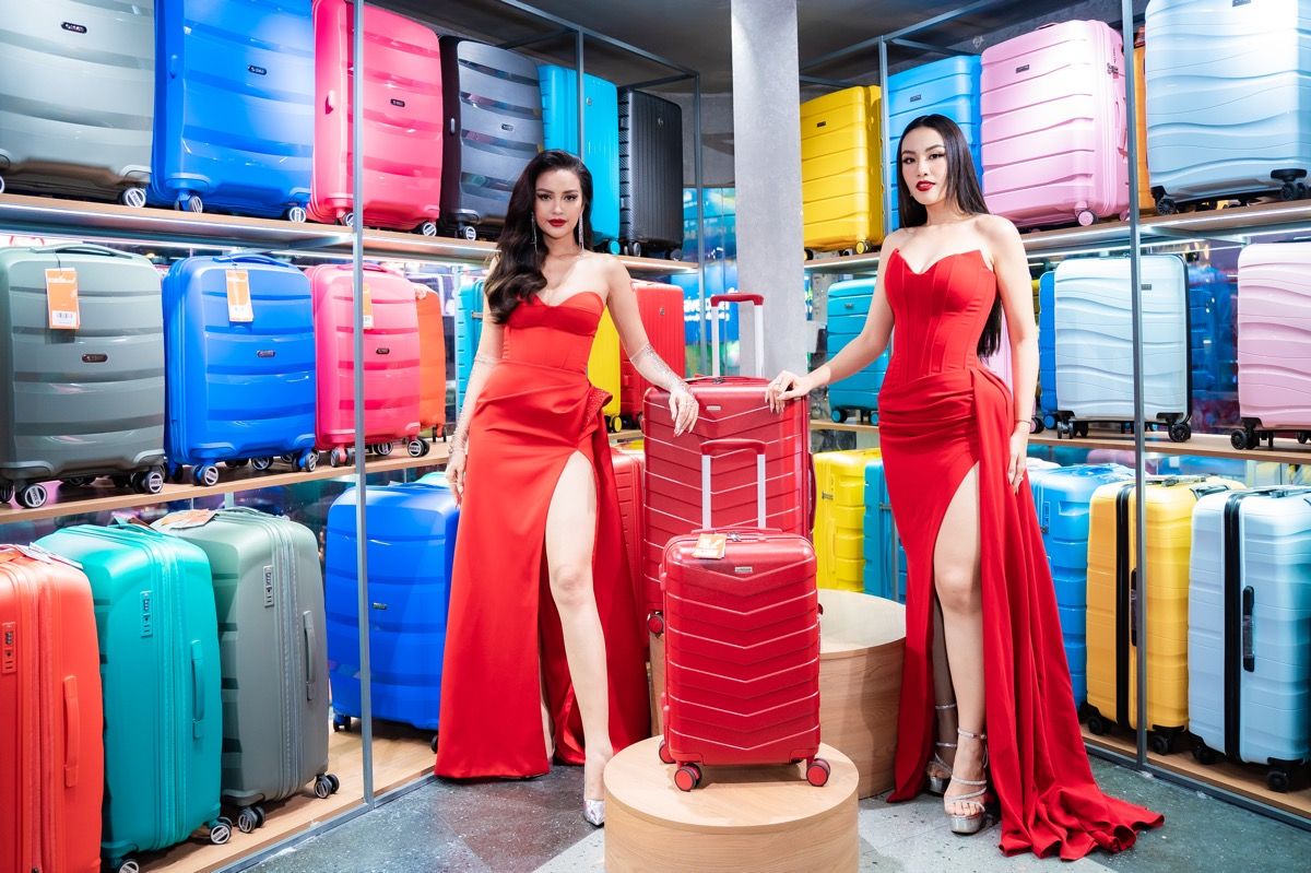 Hoa hậu hoàn vũ 2022 Ngọc Châu cắt băng khánh thành siêu thị mới MIA.vn