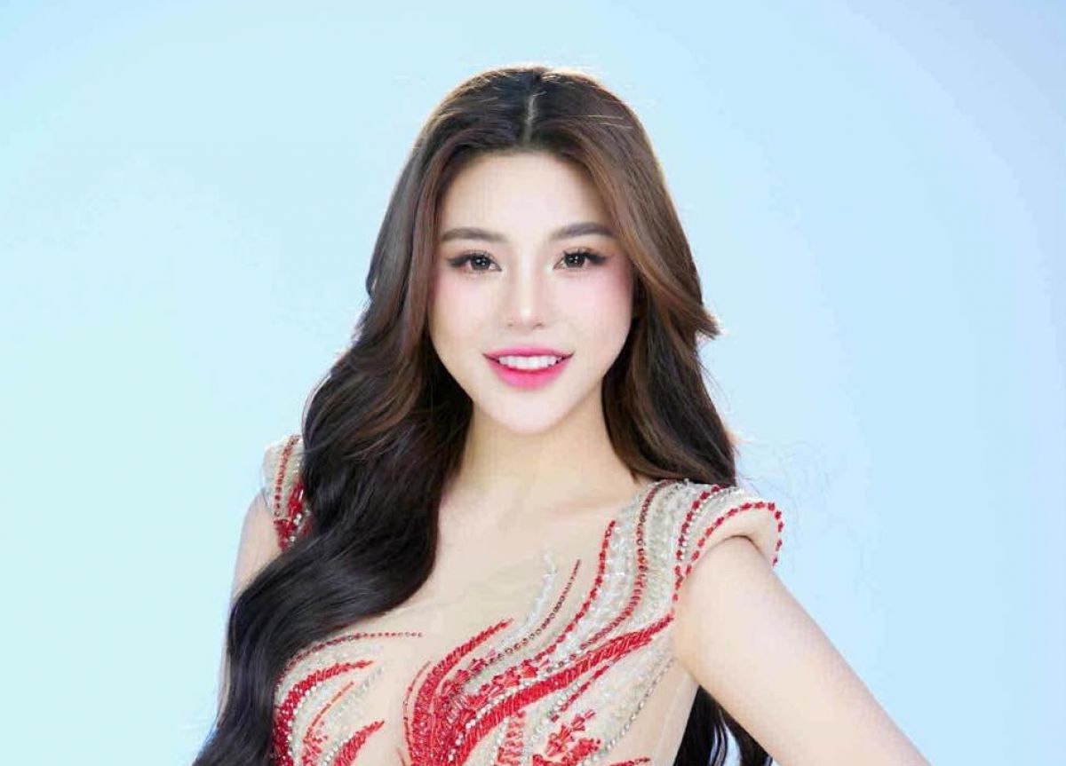 DJ Foxy gây sốt ở Hà Nội bất ngờ đăng quang Á hậu