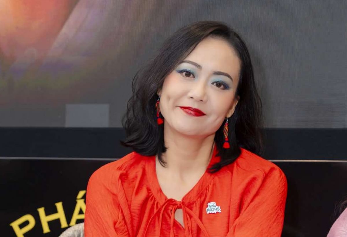 DÀN CAST ‘PHÁ ĐÁM: SINH NHẬT MẸ’ LẦN ĐẦU HỘI NGỘ, KỂ CHUYỆN HẬU TRƯỜNG PHIM HÀI KỊCH ĐEN MÙA VU LAN