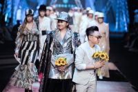 NGUYỄN CÔNG TRÍ ĐƯỢC VINH DANH TẠI VIETNAM FASHION AWARD HẠNG MỤC “NHÀ THIẾT KẾ CÓ SỨC ẢNH HƯỞNG NHẤT - THE MOST INFLUENTIAL DESIGNER”