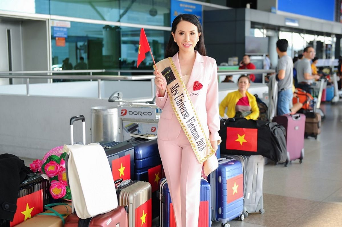 Hoa hậu Châu Ngọc Bích mang tổng cộng 15 vali hành lý đến Mrs Universe 2018