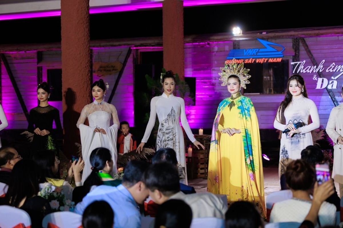 Nhà thiết kế Đỗ Nguyễn mang nét đẹp của Đà Lạt vào trong thiết kế áo dài