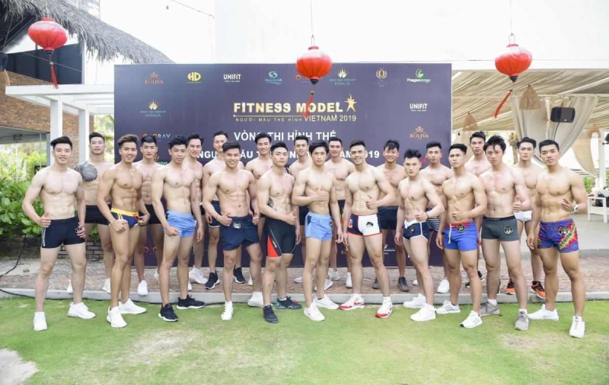 Khoe thân hình rực lửa, thí sinh Vietnam Fitness Model 'hút hồn' Phan Thị Mơ, Trương Diệu Ngọc