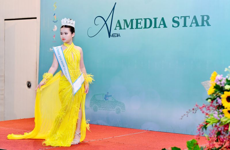 Hoàng Nhật Quyên đại diện Việt Nam tham dự Hoa hậu du lịch Nhí Toàn cầu 2024