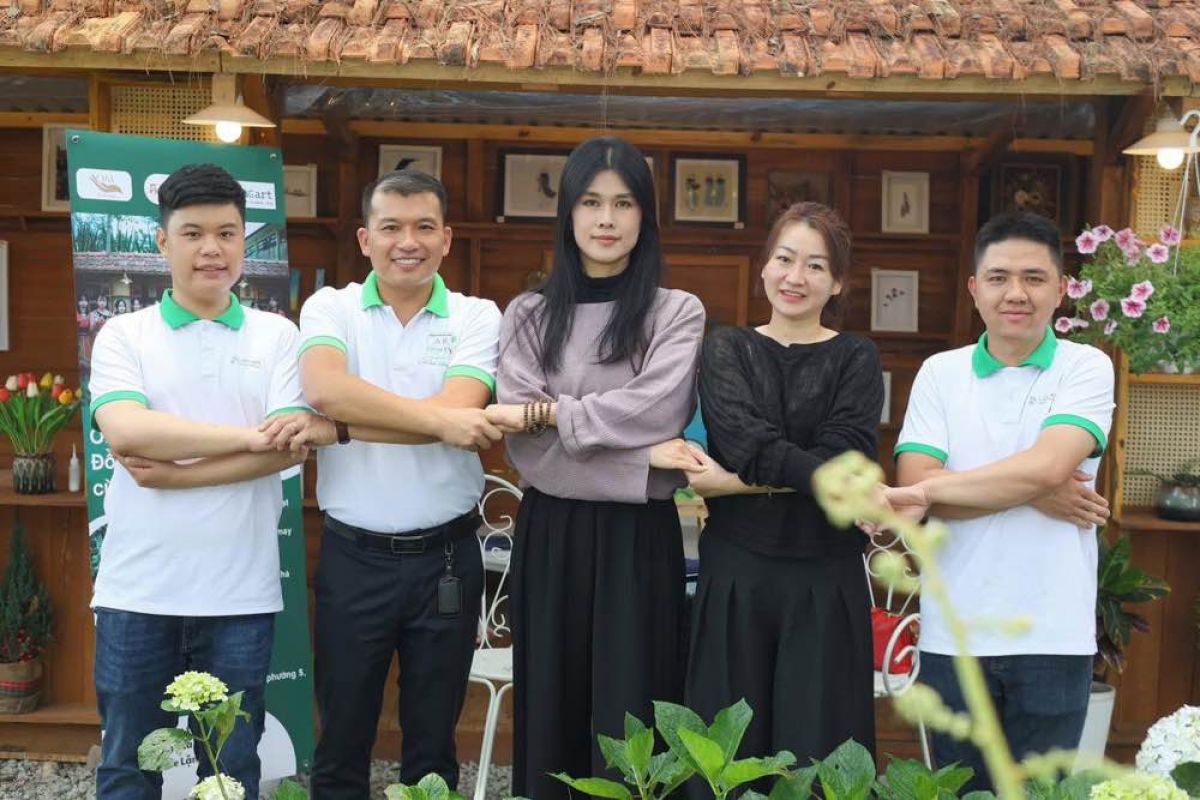 Phúc Anh và cam kết lâu dài trong việc bảo trợ các em nhỏ đến trường, nghĩa cử quá nhân văn!