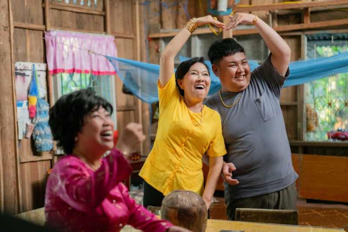 NỬA MÉT VUÔNG 1 CAMERA CHẠY BẰNG CƠM GÓP Ý NHIỀU HƠN GÓP CÔNG TRONG “CƯỚI VỢ CHO CHA”