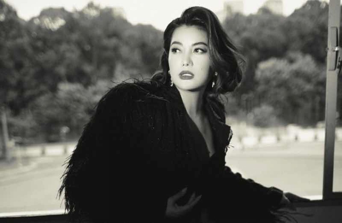 Diễn viên Trương Ngọc Ánh được tạp chí Glamour vinh danh là “Nữ nghệ sĩ, doanh nhân toàn cầu"