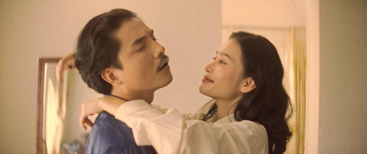 LẦN ĐẦU TIÊN CÓ MỘT BỘ PHIM TUNG CÙNG LÚC HAI TEASER KHIẾN KHÁN GIẢ TÒ MÒ: ĐÂU MỚI LÀ THẬT?